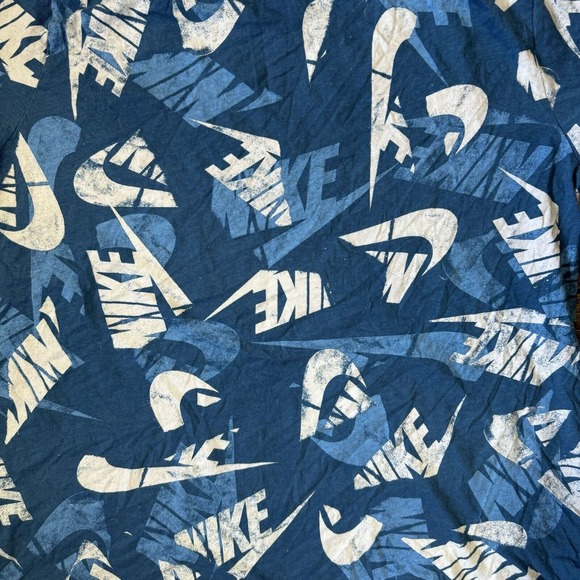 Nike Swoosh Print T-Shirt - Picture 5 of 11